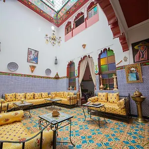Maison Adam Nocleg ze śniadaniem